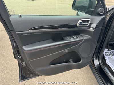 2017 Jeep Grand Cherokee Trailhawk   - Photo 3 - Clio, MI 48420