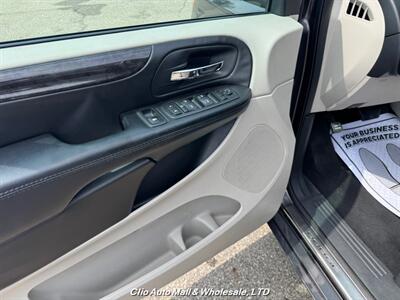 2019 Dodge Grand Caravan SE Plus   - Photo 7 - Clio, MI 48420