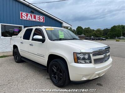 2013 Chevrolet Avalanche LTZ  Black Diamond - Photo 9 - Clio, MI 48420