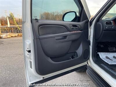 2013 Chevrolet Avalanche LTZ  Black Diamond - Photo 15 - Clio, MI 48420