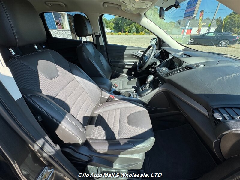 2016 Ford Escape SE photo 17
