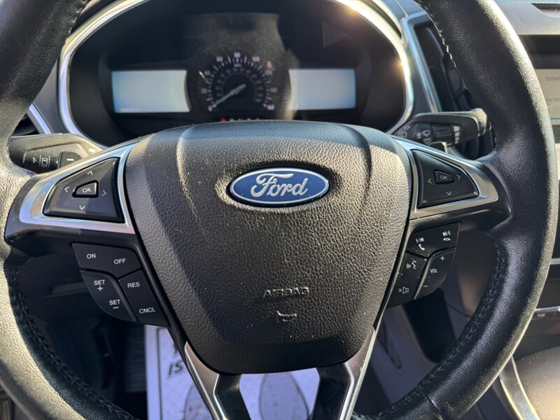 2020 Ford Edge Titanium - Photo 12 - Clio, MI 48420