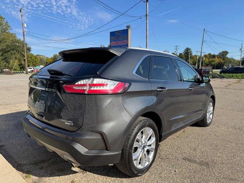 2020 Ford Edge Titanium - Photo 6 - Clio, MI 48420