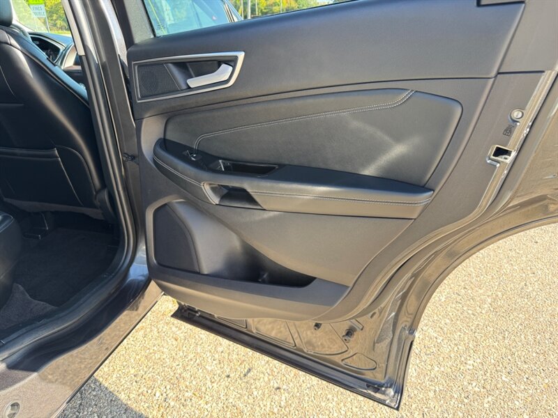 2020 Ford Edge Titanium - Photo 25 - Clio, MI 48420