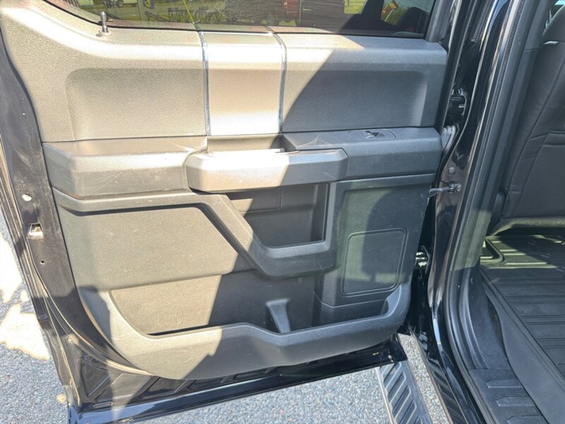 2016 Ford F-150 XLT - Photo 14 - Clio, MI 48420