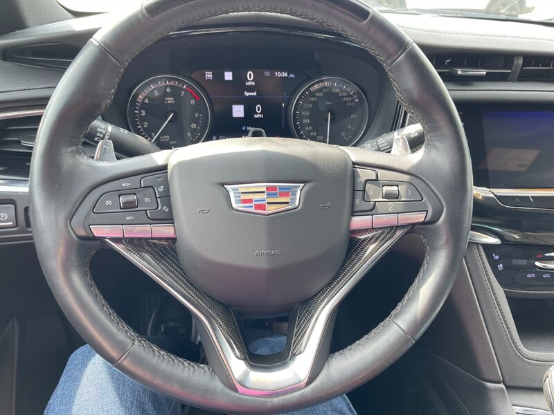 2022 Cadillac XT6 Sport - Photo 17 - Clio, MI 48420
