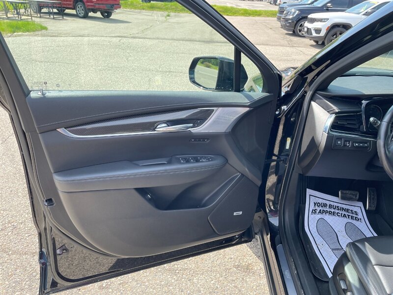 2022 Cadillac XT6 Sport - Photo 9 - Clio, MI 48420