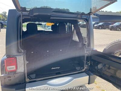 2015 Jeep Wrangler Unlimited Sahara 4WD   - Photo 10 - Clio, MI 48420