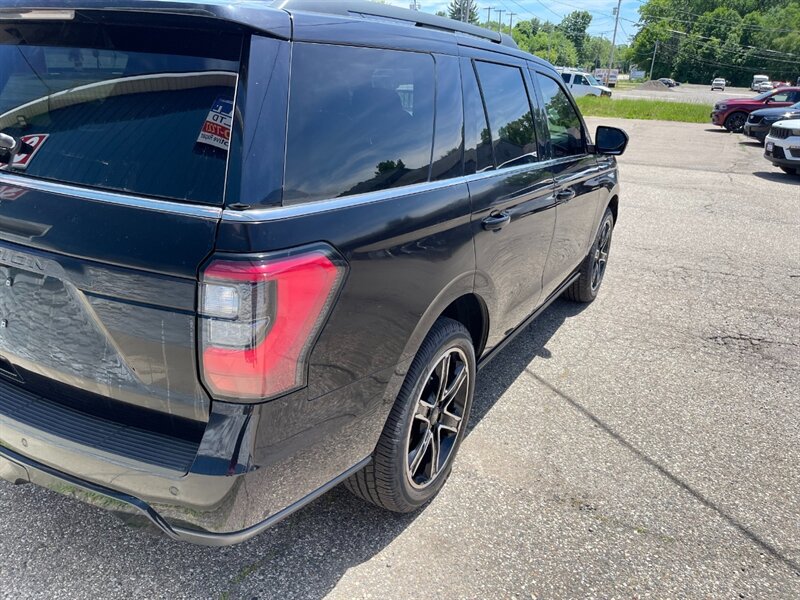 2021 Ford Expedition Limited - Photo 7 - Clio, MI 48420