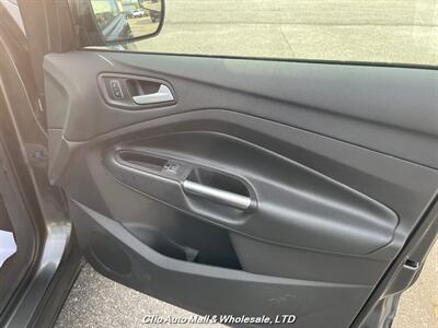 2017 Ford Escape SE   - Photo 31 - Clio, MI 48420