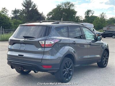 2017 Ford Escape SE   - Photo 4 - Clio, MI 48420