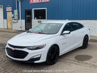 2022 Chevrolet Malibu LT   - Photo 1 - Clio, MI 48420