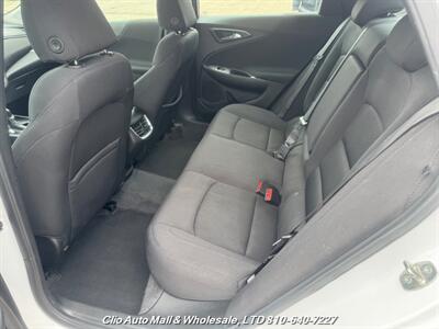 2022 Chevrolet Malibu LT   - Photo 19 - Clio, MI 48420