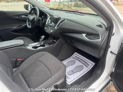 2022 Chevrolet Malibu LT   - Photo 24 - Clio, MI 48420