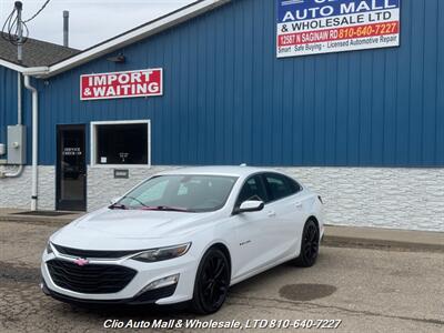 2022 Chevrolet Malibu LT   - Photo 2 - Clio, MI 48420