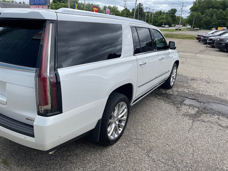 2018 Cadillac Escalade ESV Platinum - Photo 7 - Clio, MI 48420