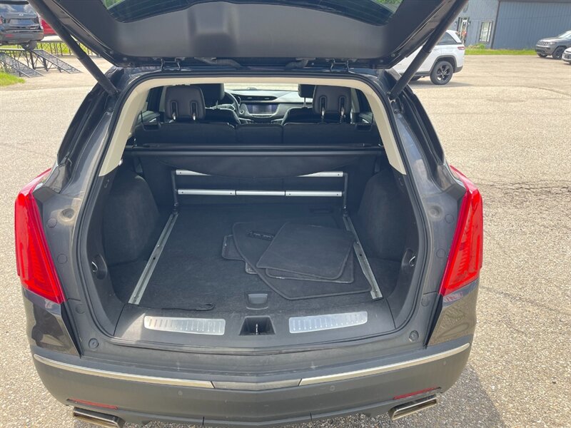 2017 Cadillac XT5 Premium Luxury - Photo 6 - Clio, MI 48420