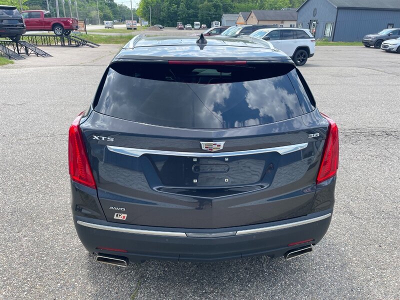 2017 Cadillac XT5 Premium Luxury - Photo 5 - Clio, MI 48420