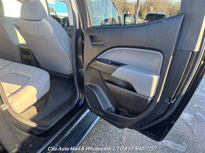 2020 Chevrolet Colorado Work Truck 4X4   - Photo 15 - Clio, MI 48420