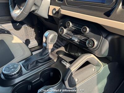 2022 Ford Bronco Big Bend 4WD   - Photo 47 - Clio, MI 48420
