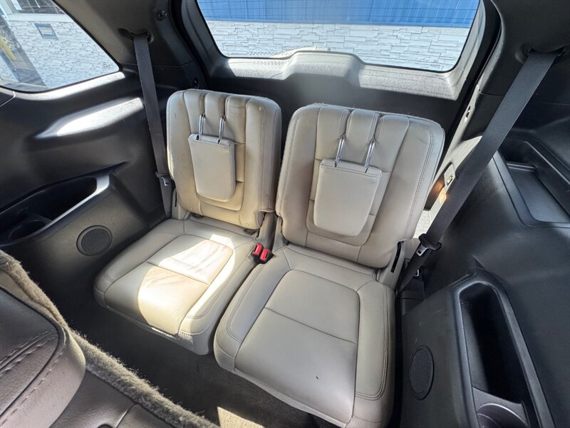 2015 Ford Explorer XLT - Photo 13 - Clio, MI 48420