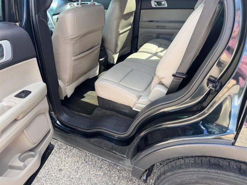 2015 Ford Explorer XLT - Photo 10 - Clio, MI 48420