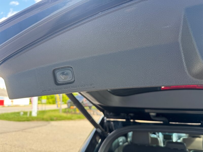 2015 Ford Explorer XLT - Photo 15 - Clio, MI 48420