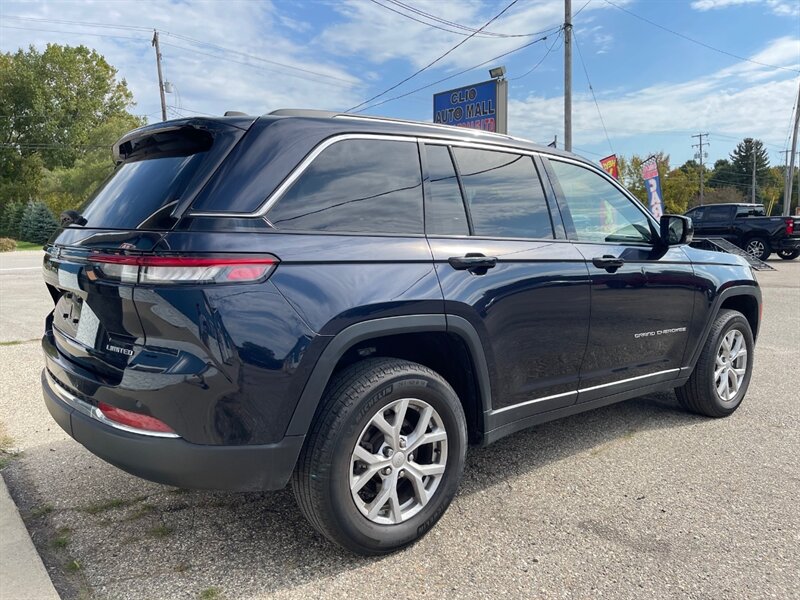 2023 Jeep Grand Cherokee Limited - Photo 7 - Clio, MI 48420