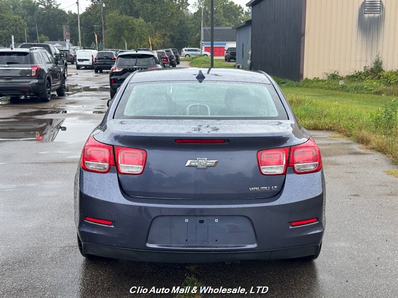 2013 Chevrolet Malibu 2LT photo 2
