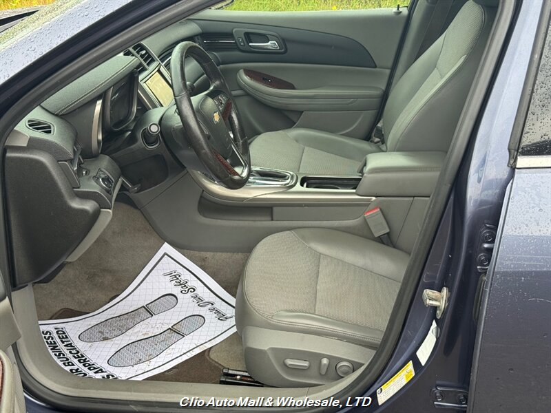2013 Chevrolet Malibu 2LT photo 7