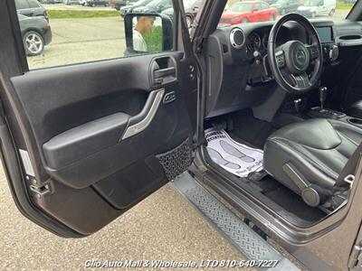 2016 Jeep Wrangler Unlimited Sahara 4WD  Spotless Frame!! - Photo 9 - Clio, MI 48420