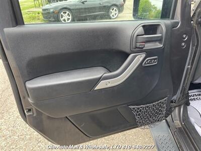 2016 Jeep Wrangler Unlimited Sahara 4WD  Spotless Frame!! - Photo 10 - Clio, MI 48420