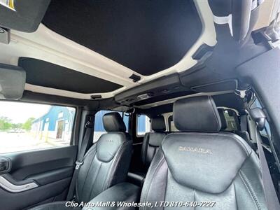 2016 Jeep Wrangler Unlimited Sahara 4WD  Spotless Frame!! - Photo 19 - Clio, MI 48420