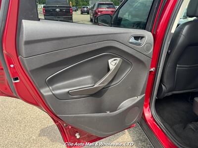 2017 Ford Escape Titanium   - Photo 13 - Clio, MI 48420