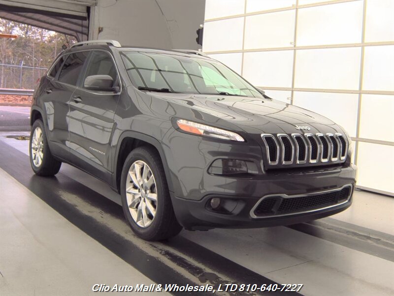 2017 Jeep Cherokee Limited   - Photo 1 - Clio, MI 48420