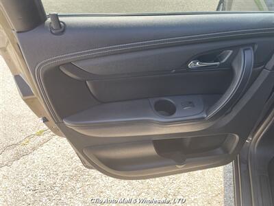 2016 GMC Acadia SLE-1   - Photo 8 - Clio, MI 48420