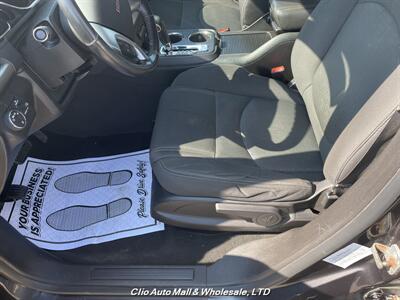 2016 GMC Acadia SLE-1   - Photo 7 - Clio, MI 48420