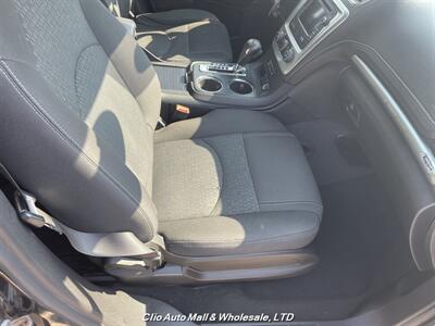 2016 GMC Acadia SLE-1   - Photo 16 - Clio, MI 48420