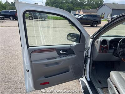 2006 GMC Envoy XL Denali   - Photo 8 - Clio, MI 48420