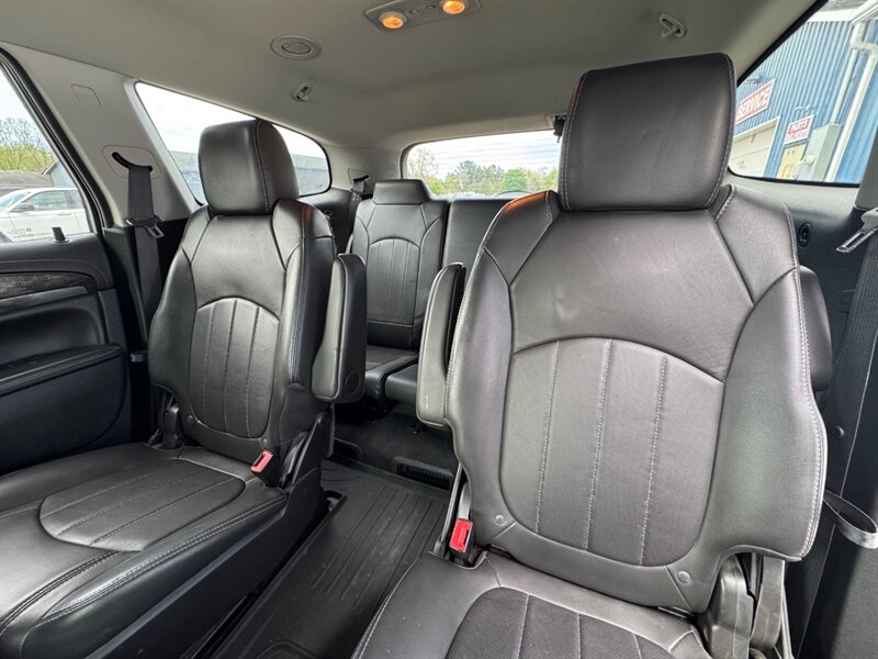 2017 Buick Enclave Premium - Photo 16 - Clio, MI 48420