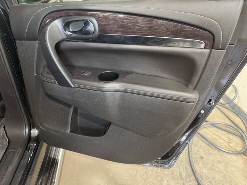 2017 Buick Enclave Premium - Photo 24 - Clio, MI 48420