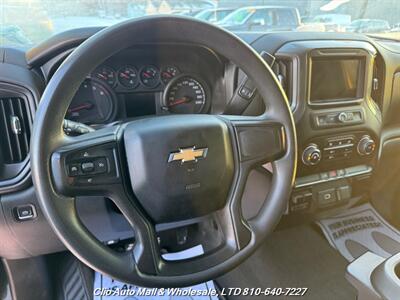 2019 Chevrolet Silverado 1500 Custom 4X4   - Photo 14 - Clio, MI 48420