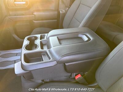 2019 Chevrolet Silverado 1500 Custom 4X4   - Photo 15 - Clio, MI 48420