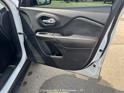 2016 Jeep Cherokee Trailhawk   - Photo 20 - Clio, MI 48420