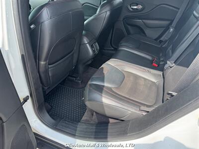2016 Jeep Cherokee Trailhawk   - Photo 14 - Clio, MI 48420