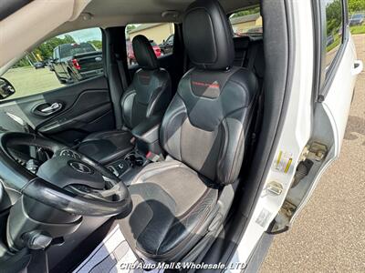 2016 Jeep Cherokee Trailhawk   - Photo 8 - Clio, MI 48420