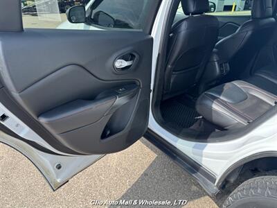 2016 Jeep Cherokee Trailhawk   - Photo 13 - Clio, MI 48420