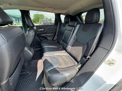 2016 Jeep Cherokee Trailhawk   - Photo 15 - Clio, MI 48420