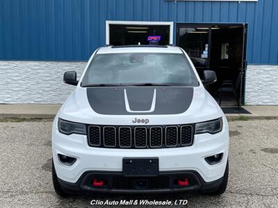 2017 Jeep Grand Cherokee Trailhawk 4WD   - Photo 3 - Clio, MI 48420