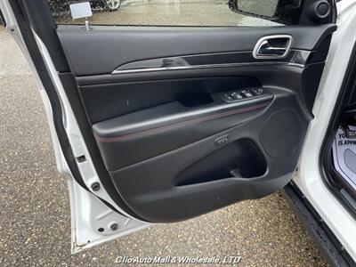 2017 Jeep Grand Cherokee Trailhawk 4WD   - Photo 10 - Clio, MI 48420